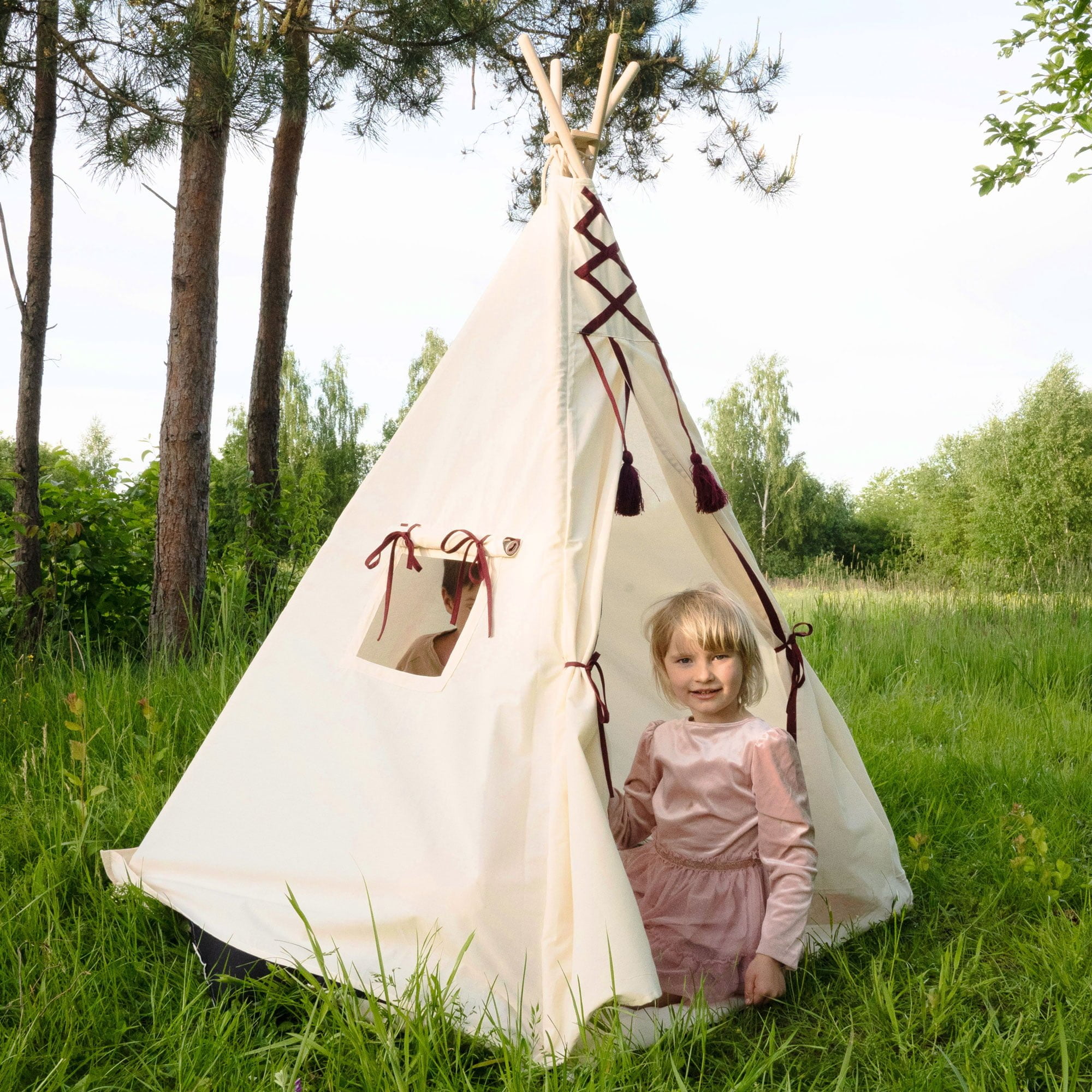 indianski-namiot-608dol-1.jpg Namiot dla dzieci TIPI – Zestaw Duży 7 elementowy – Indiański + ręcznie szyta, autorska poduszka ognisko, GRATIS STABILIZATOR STELAŻA – PaLulli - obrazek 1