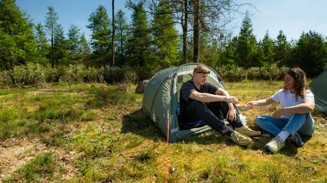 namiot-2-osobowy-samorozkladajacy-507jog.jpg EASY CAMP Fireball 200 namiot samorozkładający 2 osobowy green - obrazek 1