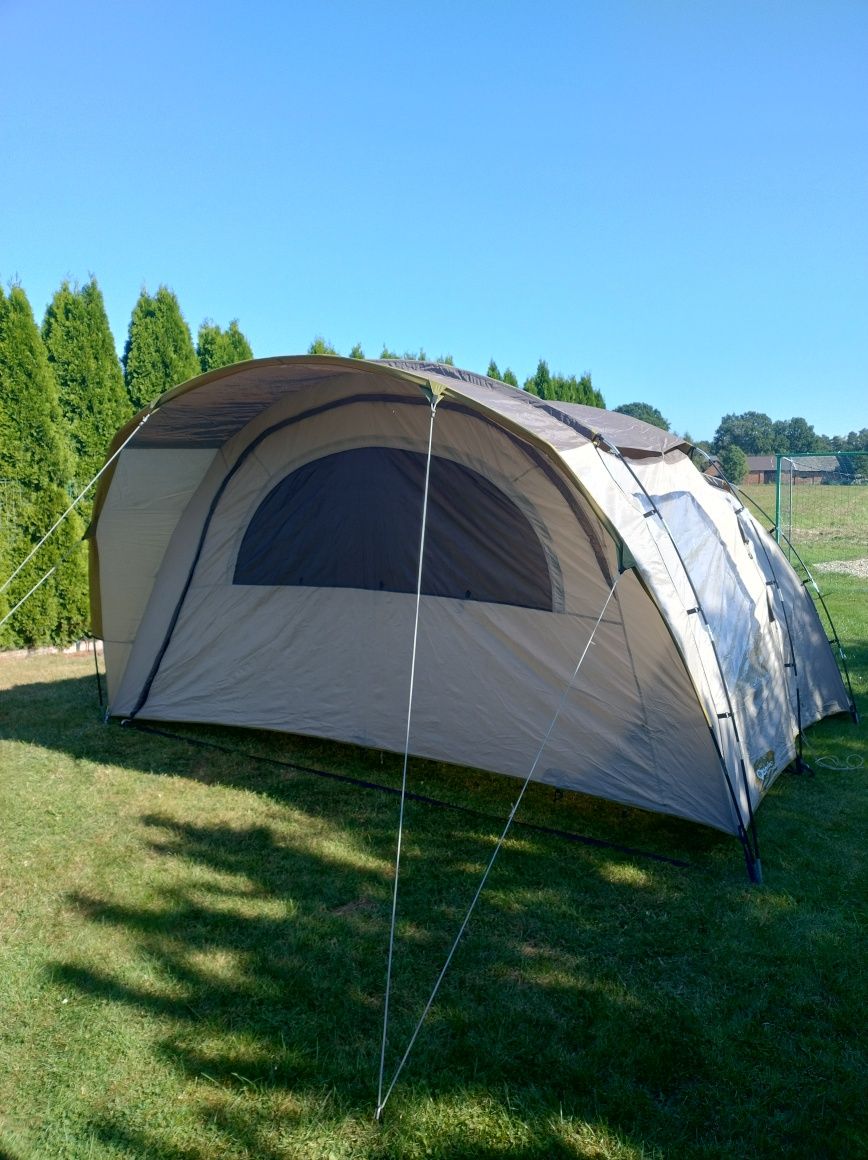 namiot-quechua-054jrc-1.jpg Namiot Quechua T 6.2 6 osobowy 2 sypialnie decathlon Gostyń • OLX.pl - obrazek 1