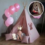 Namiot TIPI domek (teepee) Zestaw 6 elementowy dla dzieci z poduszkami, stabilizatorem i lampką Brudny róż | KidHero
